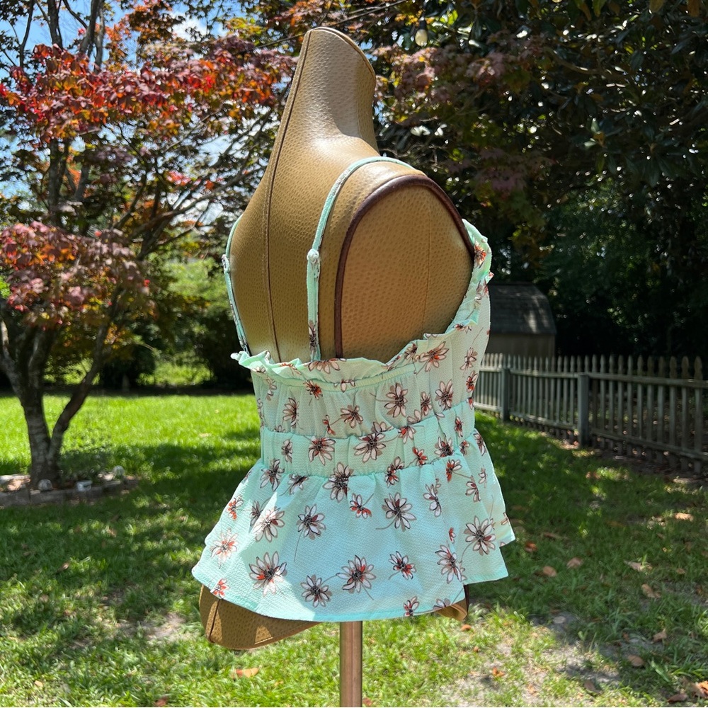 Vero Moda Floral Ruffle Top - Picture 10 of 15